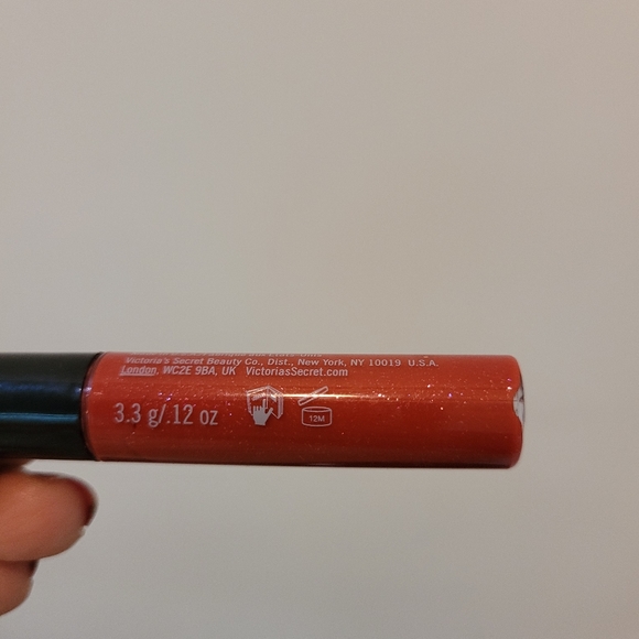Victoria's Secret Lip Gloss - Picture 4 of 9